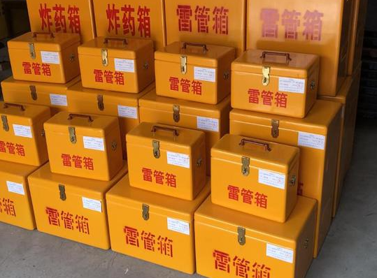 长顺玻璃钢雷管箱的使用寿命一般是多少？